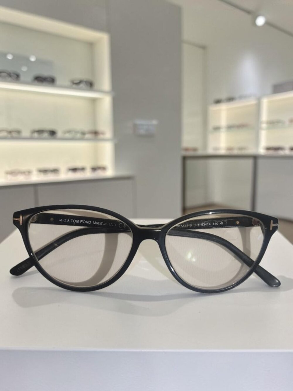 Tom Ford TF5545‑B Eyeglasses – Cat‑Eye Elegance
